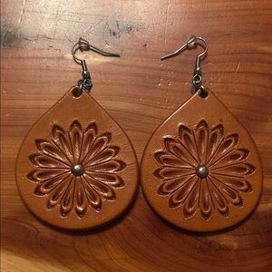 McIntire Saddlery Hand Tooled Tan Leather Teardrop Floral Earrings